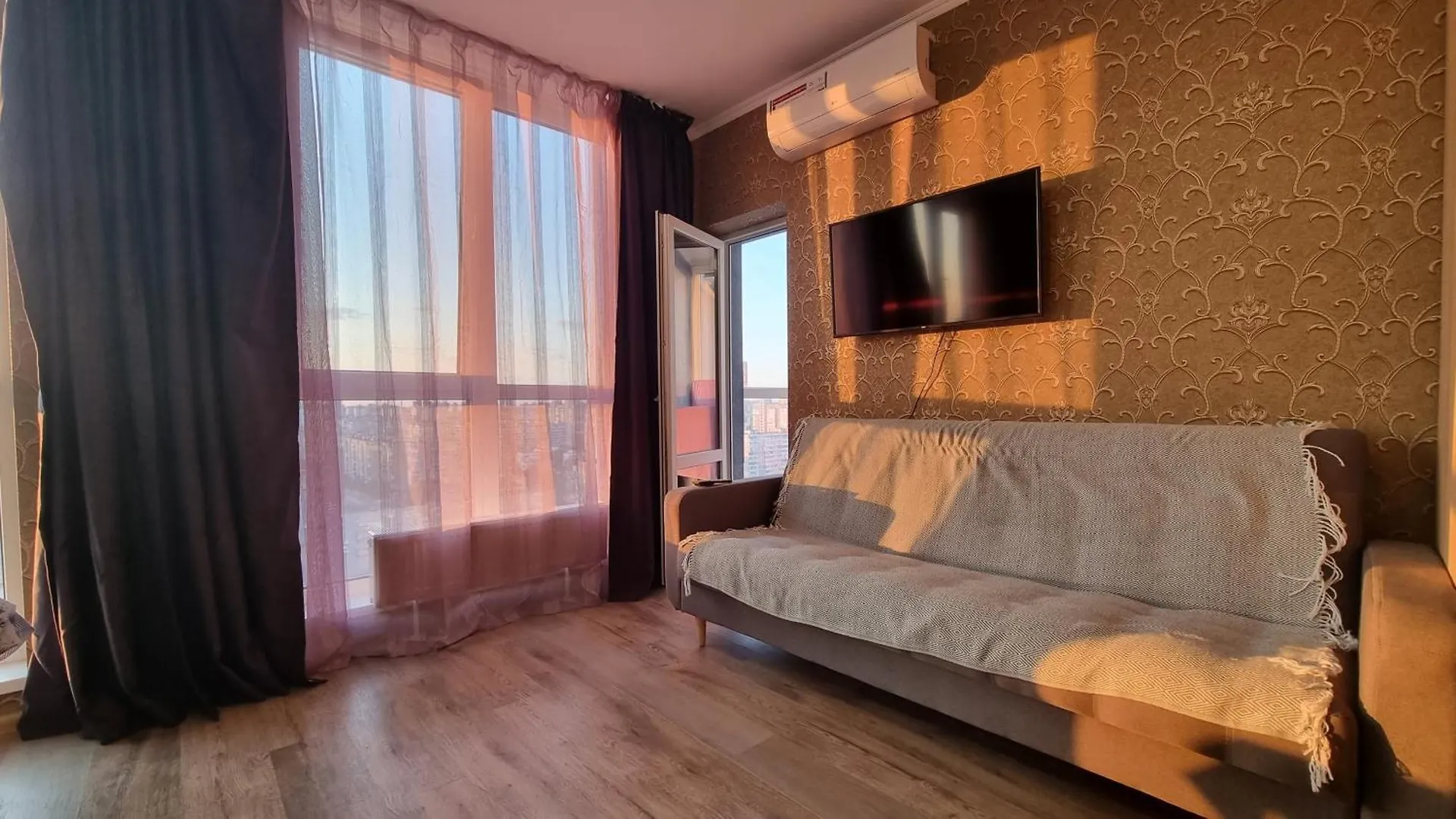 Lebedinny Flat Kiev